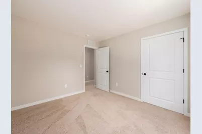 318 Postle Boulevard, Columbus, OH 43228 - Photo 32