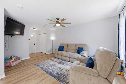 3006 Sussex Place Drive, Grove City, OH 43123 - Photo 6