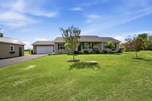 212 School Rd, Wilmington, OH 45177 - Photo 2