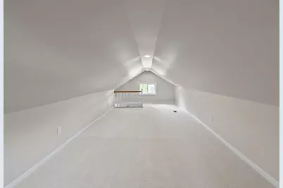 81 W Lakeview Avenue W, Columbus, OH 43202 - Photo 26