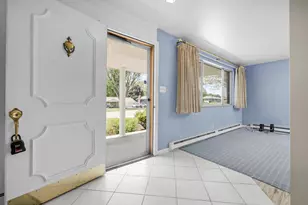 1121 Michigan St, Bellefontaine, OH 43311 - Photo 2