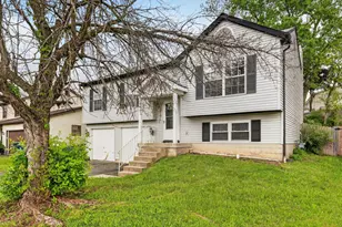 4906 River Trail Ct, Columbus, OH 43228 - Photo 2