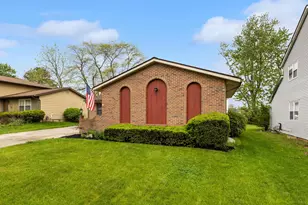 657 Governors St, Delaware, OH 43015 - Photo 2