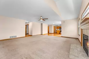 11710 Bridgewater Dr, Pickerington, OH 43147 - Photo 6