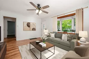 199 E Weisheimer Rd, Columbus, OH 43214 - Photo 2