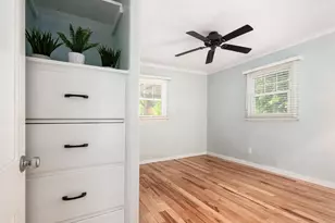199 E Weisheimer Rd, Columbus, OH 43214 - Photo 16