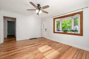 199 E Weisheimer Rd, Columbus, OH 43214 - Photo 2