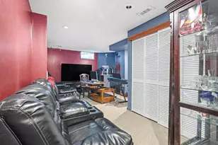 3033 Benchmark Dr, Columbus, OH 43219 - Photo 14