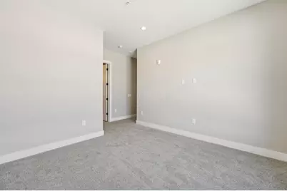 270 Dickenson Street #202, Columbus, OH 43215 - Photo 14