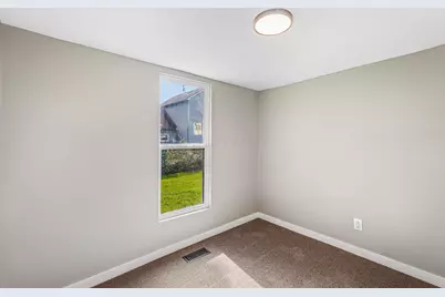 824 W Columbus Avenue, Bellefontaine, OH 43311 - Photo 28