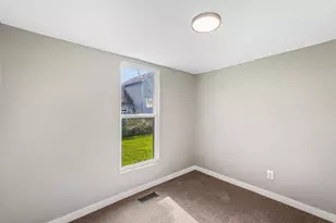 824 W Columbus Ave, Bellefontaine, OH 43311 - Photo 28