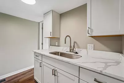 824 W Columbus Avenue, Bellefontaine, OH 43311 - Photo 16