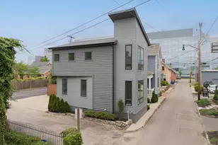 567 Lathrop St, Columbus, OH 43206 - Photo 2