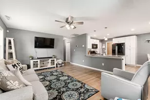3233 Colony Hill Ln, Columbus, OH 43204 - Photo 8