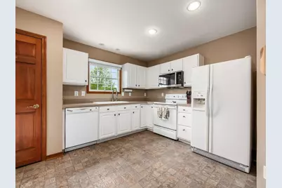 311 Galloway Ridge Drive, Galloway, OH 43119 - Photo 6