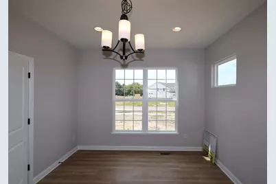 545 Fadley Loop E, Delaware, OH 43015 - Photo 6