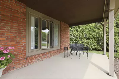 1250 Briarmeadow Drive, Columbus, OH 43235 - Photo 8