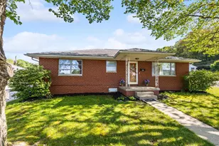 1802 Marrose Dr, Lancaster, OH 43130 - Photo 2