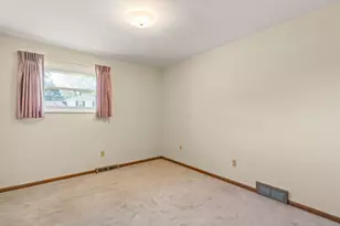 6028 Darby Ln, Columbus, OH 43229 - Photo 34