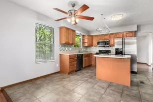 4432 Village Park Dr, Columbus, OH 43228 - Photo 14