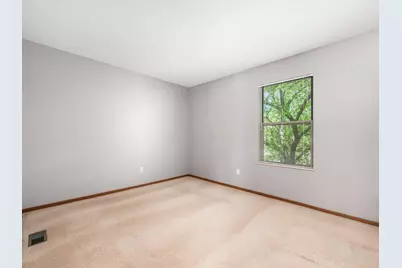 4432 Village Park Drive, Columbus, OH 43228 - Photo 24
