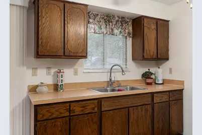2879 Blarefield Drive, Columbus, OH 43231 - Photo 12
