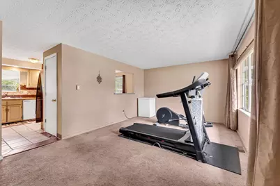 5056 Chipman Drive, Columbus, OH 43232 - Photo 4