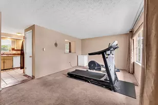 5056 Chipman Dr, Columbus, OH 43232 - Photo 4