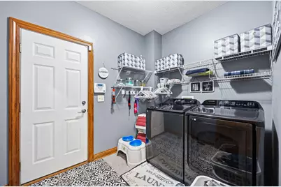 2643 Sandhurst Drive, Lewis Center, OH 43035 - Photo 10