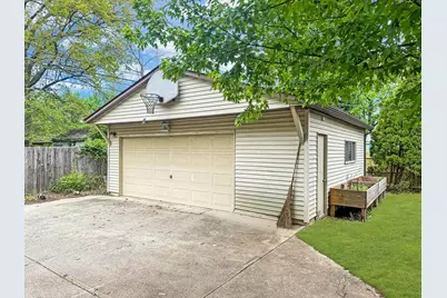 351 Deerfield Road, Columbus, OH 43228 - Photo 4