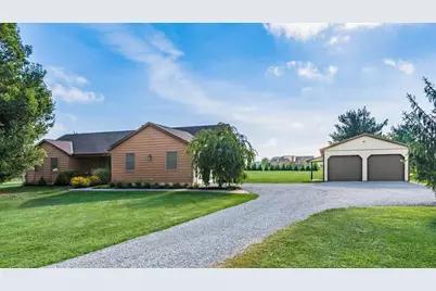 8261 York Road SW, Pataskala, OH 43062 - Photo 2