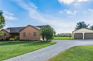 8261 York Rd SW, Pataskala, OH 43062 - Photo 2