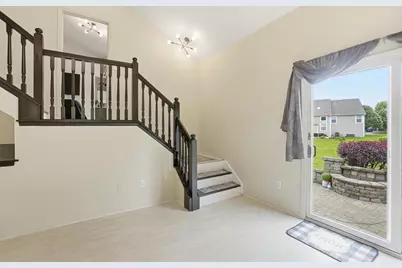 321 Amber Light Circle, Delaware, OH 43015 - Photo 6