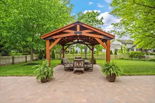 1067 Weatherwood Ct, Westerville, OH 43082 - Photo 4