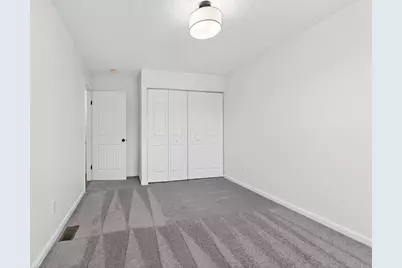 367 Effington Lane, Columbus, OH 43207 - Photo 14