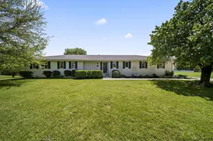 339 Thames Ct, London, OH 43140 - Photo 2