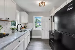 1448 Manchester Ave, Columbus, OH 43211 - Photo 6