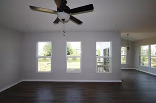 467 Zelkova Ln, Lewis Center, OH 43035 - Photo 2