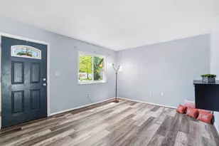 2896 Chimney Point Dr, Columbus, OH 43231 - Photo 8