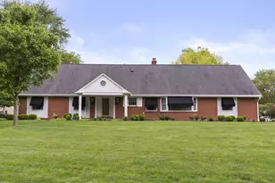 1470 London Dr, Columbus, OH 43221 - Photo 1