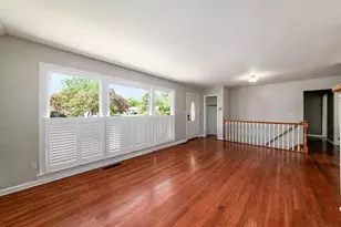 297 E Clearview Ave, Worthington, OH 43085 - Photo 8
