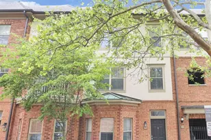 27 W Lincoln St, Columbus, OH 43215 - Photo 1