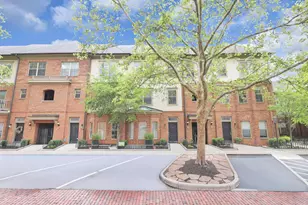 27 W Lincoln St, Columbus, OH 43215 - Photo 2