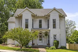 15 Southwest St, Thornville, OH 43076 - Photo 2