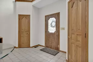 7753 Brandonway Dr, Dublin, OH 43017 - Photo 2