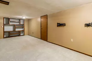 3851 Wade Rd, Columbus, OH 43232 - Photo 18