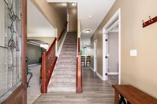 6074 Baumeister Drive, Hilliard, OH 43026 - Photo 2