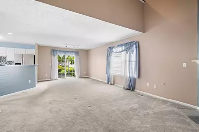 8626 Lazelle Commons Drive, Lewis Center, OH 43035 - Photo 10