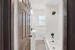 1988 E 5th Ave, Columbus, OH 43219 - Photo 18
