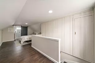 392 E Jeffrey Pl, Columbus, OH 43214 - Photo 18